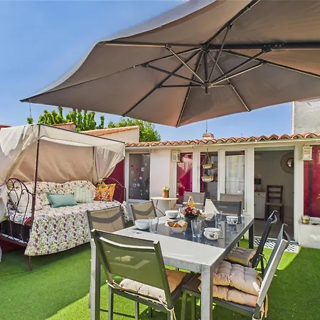 Nyaraló Maison Pour 4 Avec Terrasse Proche Du Centre *