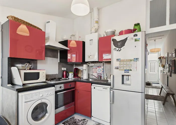 Maison Pour 4 Avec Terrasse Proche Du Centre בית נופש