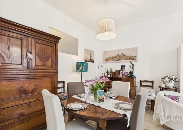 בית נופש Maison Pour 4 Avec Terrasse Proche Du Centre *