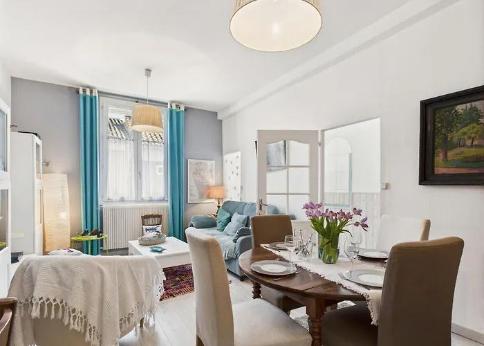 Maison Pour 4 Avec Terrasse Proche Du Centre *